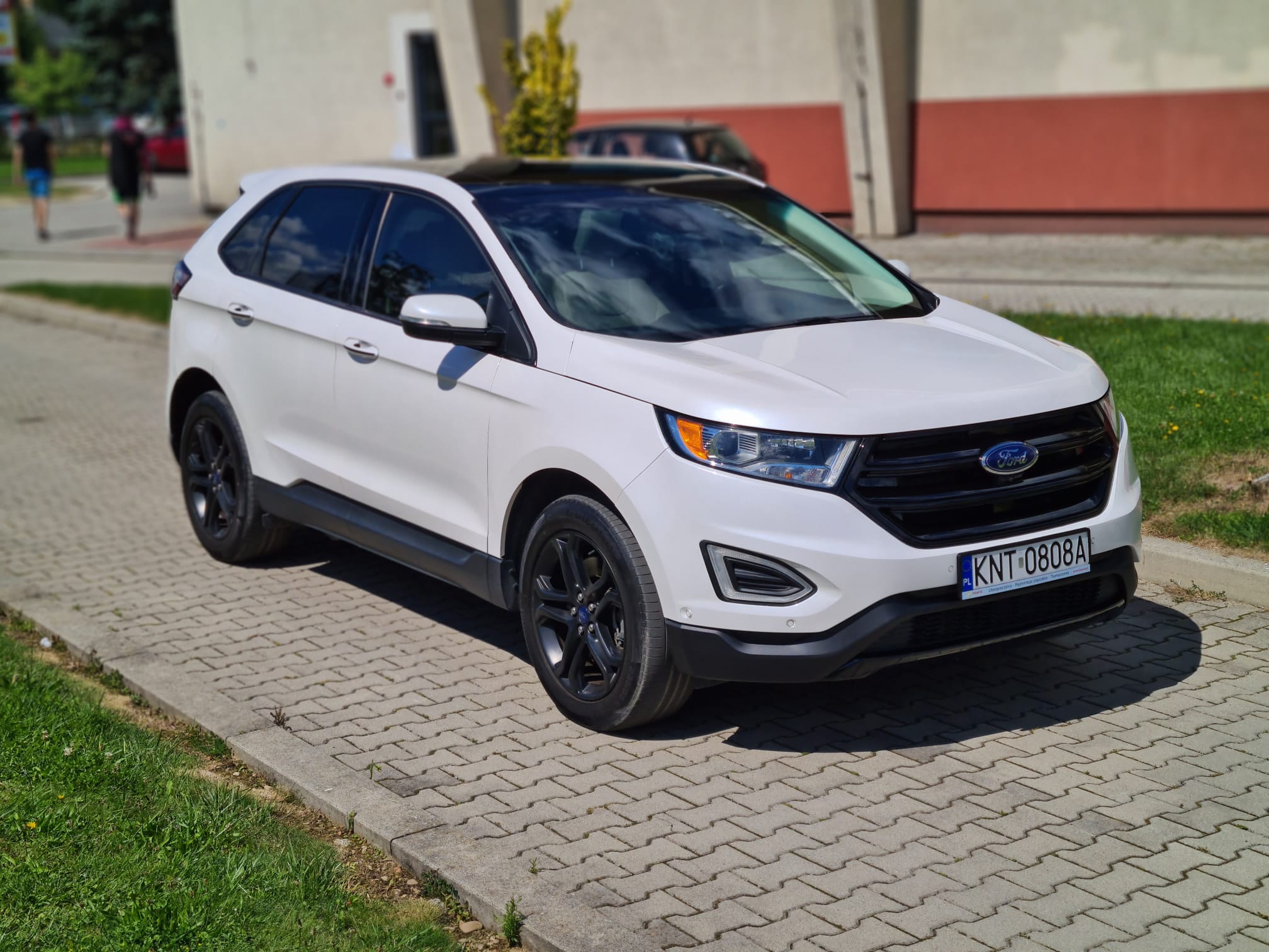 
								FORD EDGE jest pełny									