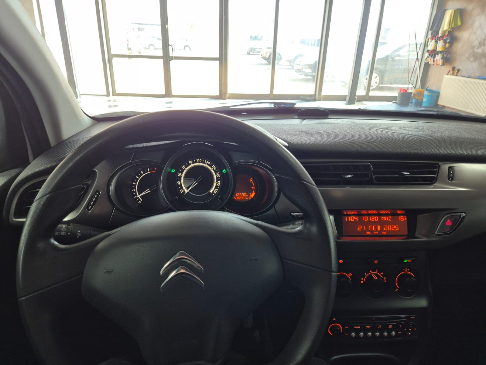 
								CITROEN C3 jest pełny									